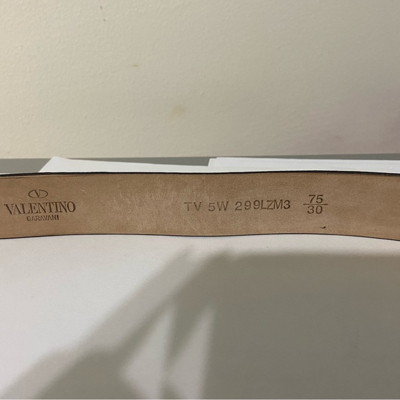 Valentino Garavani New belt lizard skin red/black. Snake buckle. Size small. - Picture 3 of 12